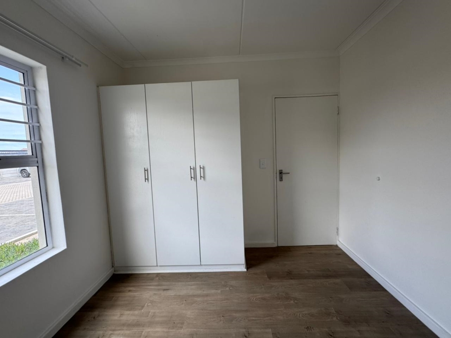 To Let 2 Bedroom Property for Rent in Heather Park Western Cape